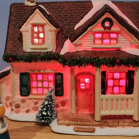 Christmas Valley Village Original Collector Series 1 994 Deluxe Lighted House - Picture 4 of 10